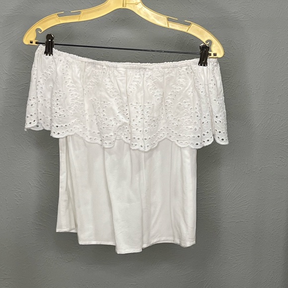 Halter Top - Picture 1 of 3